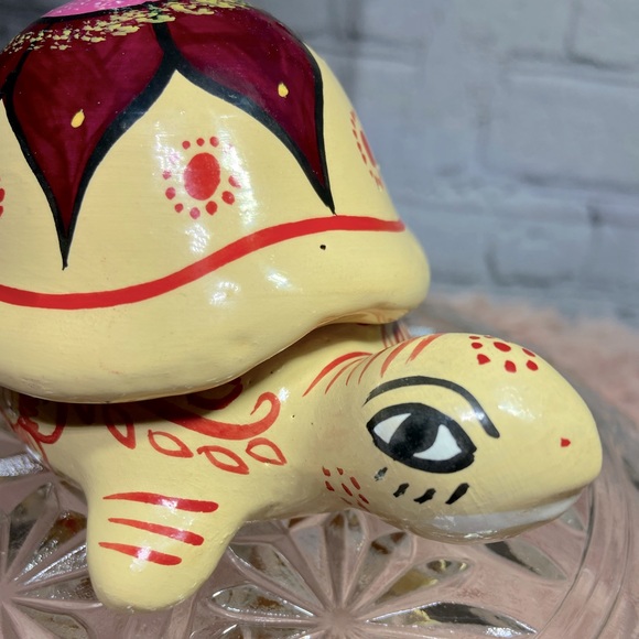 Hand painted Turtle clay Talavera trinket storage jewelry box - Picture 4 of 13